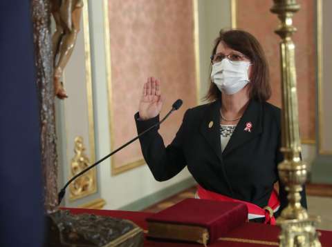 Renuncia quinta ministra de salud en Perú en lo que va de pandemia
