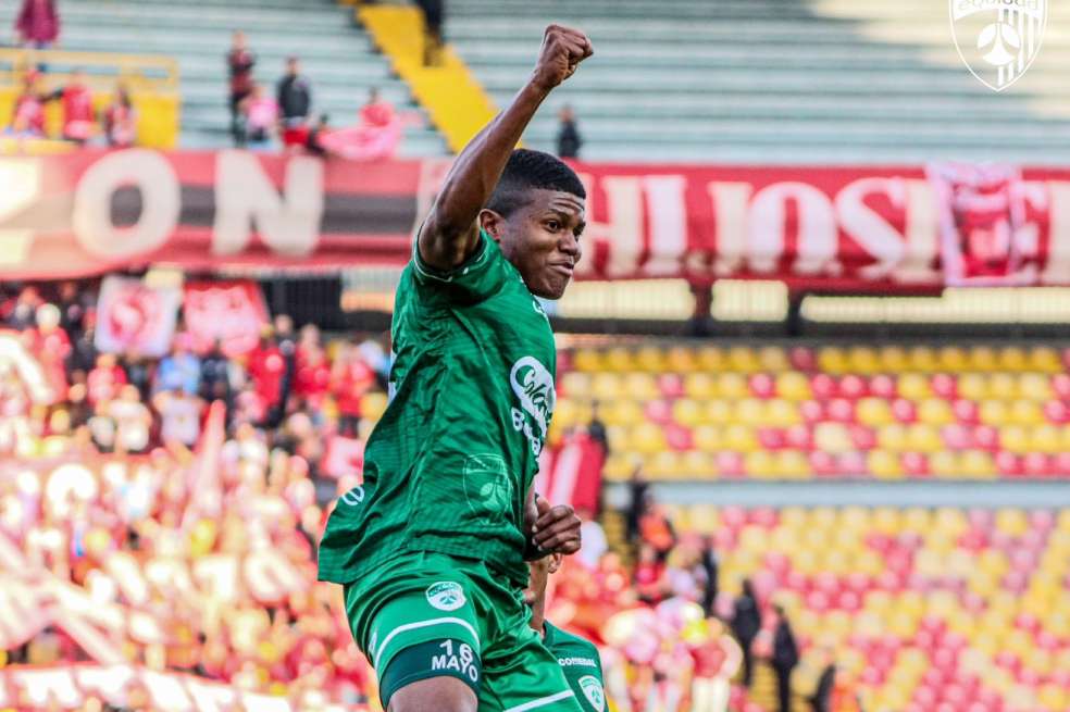 Samir Mayo fue la gran figura en el triunfo de Equidad sobre América, en el estadio El Campín de Bogotá.
