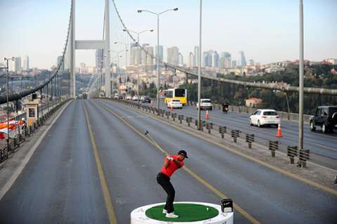 Tiger Woods y un tiro que unió a Asia y a Europa