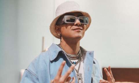 Andy Rivera confirmó noviazgo con influenciadora durante su concierto en Bogotá