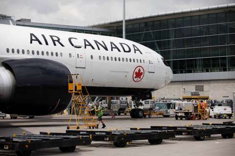 Air Canada ofrece un aumento de salario a sus pilotos para evitar la huelga