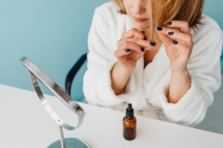 Trucos para hacer crecer el cabello rápido en 2025