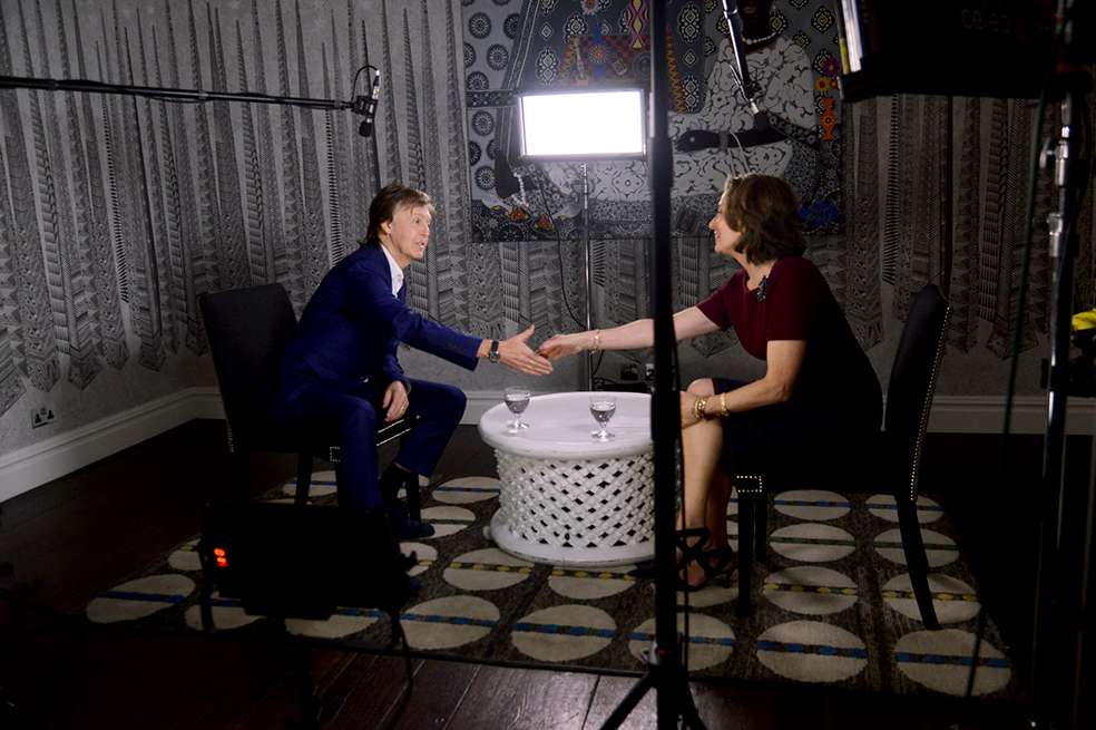 La editora en jefe de National Geographic, Susan Goldberg, se reúne con Paul McCartney en una conversación exclusiva sobre su campaña "Meat free monday". / Cortesía National Geographic