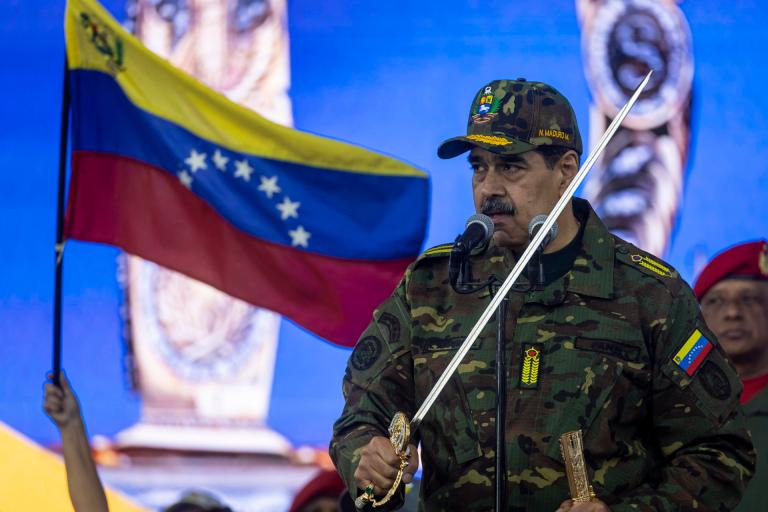Cambiar de cama y celular: Maduro asume la amenaza de Trump con nuevas medidas de seguridad