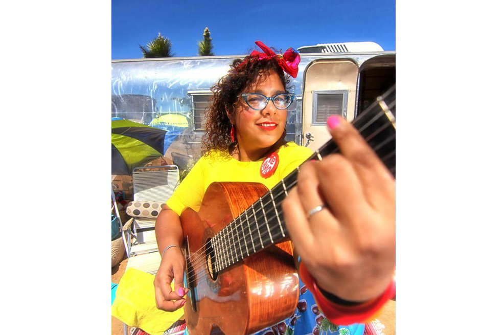 La Marisoul, o La Santa Cecilia, se presenta hoy en Rock al Parque 2017 / Facebook La Santa Cecilia