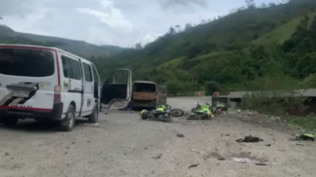 El ataque se dio en la vereda Guadual, ubicada en la vía a Urabá que conecta a los municipios de Cañasgordas y Uramita, Antioquia.