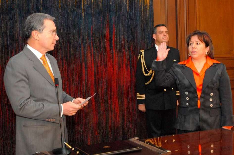 El expresidente Álvaro Uribe y la exdirectora del DAS María del Pilar Hurtado. Foto: Presidencia