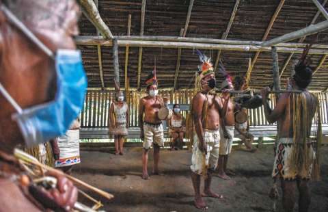La estrategia de los indígenas del Amazonas para blindarse contra el COVID-19