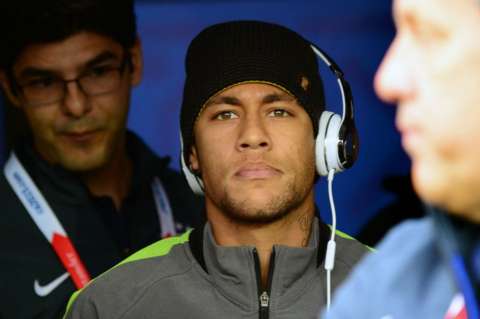 Fiscal pide juzgar a Neymar, a su padre y a expresidente del Barça por corrupción