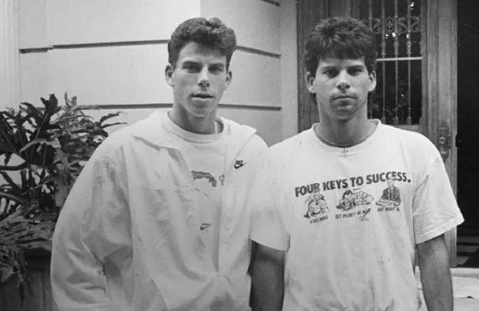 Ryan Murphy, creador de La historia de los Menéndez, anticipa cuándo serán libres