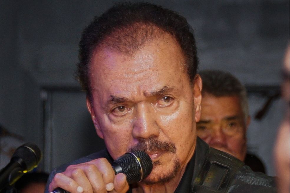 Bobby Valentín fundó su propio sello en 1975 al salir de Fania: Bronco Records. // Sabor en tarima