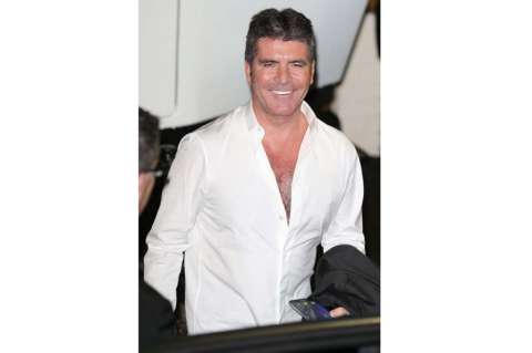 Simon Cowell comienza búsqueda de músicos latinos