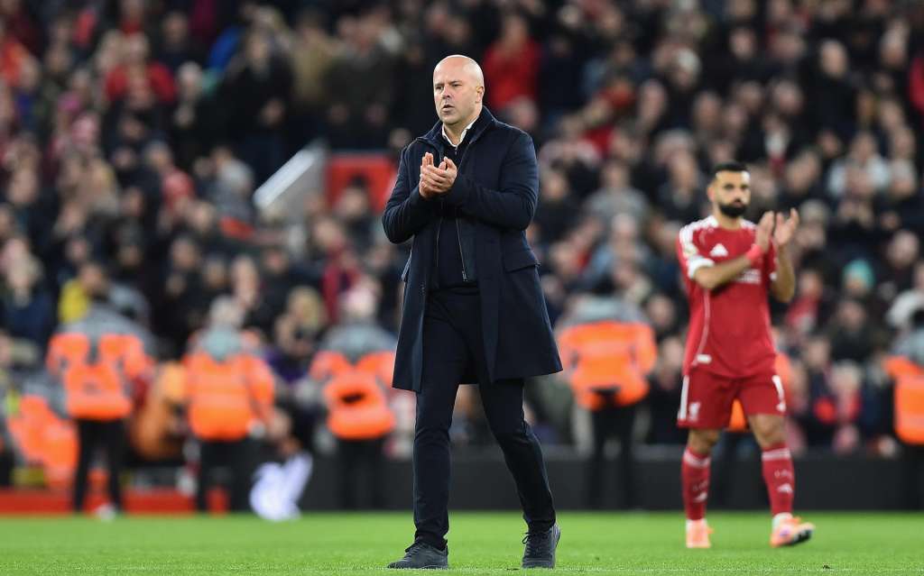 LIVERPOOL (United Kingdom), 22/11/2025.- verpool's manager Arne Slot reacts after the English Premier League match between Liverpool and Nottingham Forest in Liverpool, Britain, 22 November 2025. (Reino Unido) EFE/EPA/PETER POWELL EDITORIAL USE ONLY. No use with unauthorized audio, video, data, fixture lists, club/league logos, 'live' services or NFTs. Online in-match use limited to 120 images, no video emulation. No use in betting, games or single club/league/player publications.