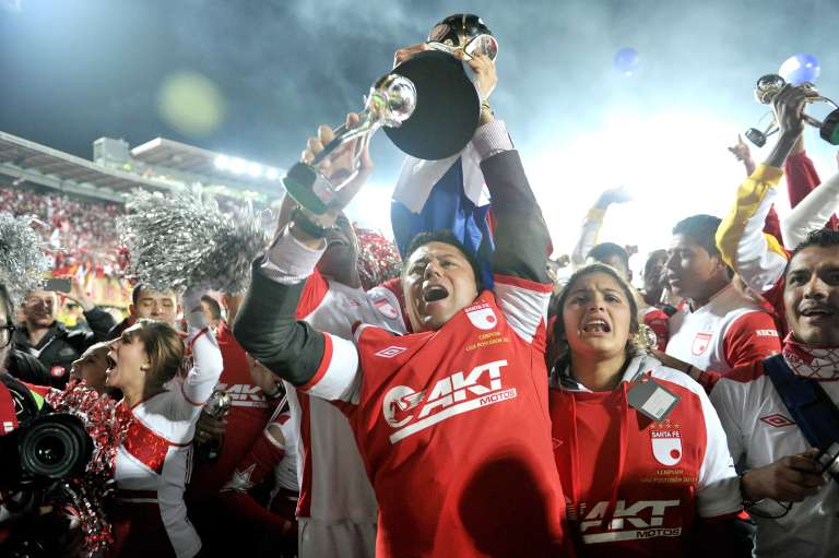 Hinchas y jugadores del conjunto cardenal celebraron hace una década la obtención de un título de Liga después de 37 años.