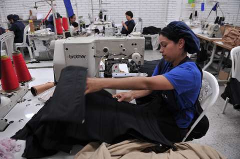 Producción de la industria manufacturera creció 15,5 % en septiembre de 2021