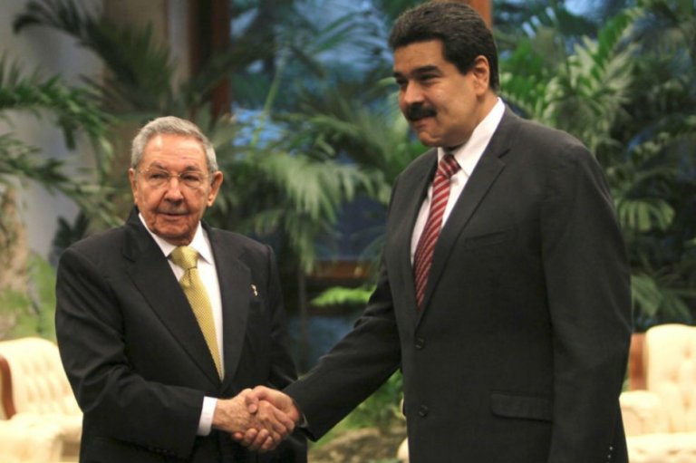 Raúl Castro se reunió con Maduro tras apertura de embajada de EE.UU. en Cuba