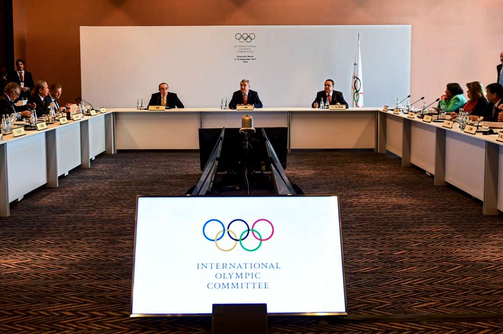 Comité Olímpico Internacional en la reunión en Lima / AFP