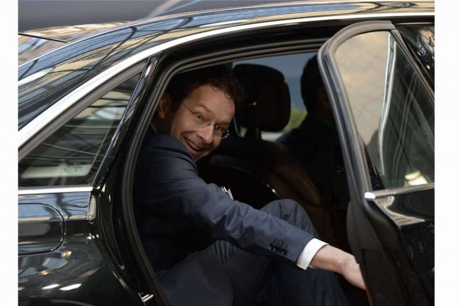 Jeroen Dijsselbloem, ministro de Finanzas de Holanda, lidera a los 18 ministros que buscan el rescate. / AFP