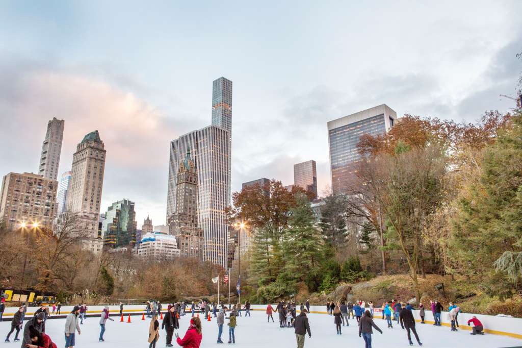 La industria turística de la ciudad de Nueva York continúa recuperándose con 56,4 millones de viajeros que visitaron los cinco distritos en 2022.