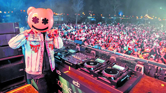 Cornetto recibió reconocimiento a mejor DJ del año en los Latín Plug