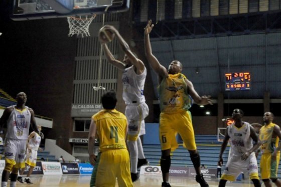 Búcaros perdió oportunidad de liderar la Liga de Baloncesto