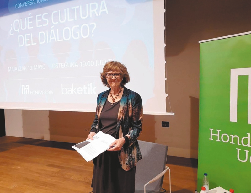 Jenny Pearce investiga a la sociedad colombiana desde hace décadas.