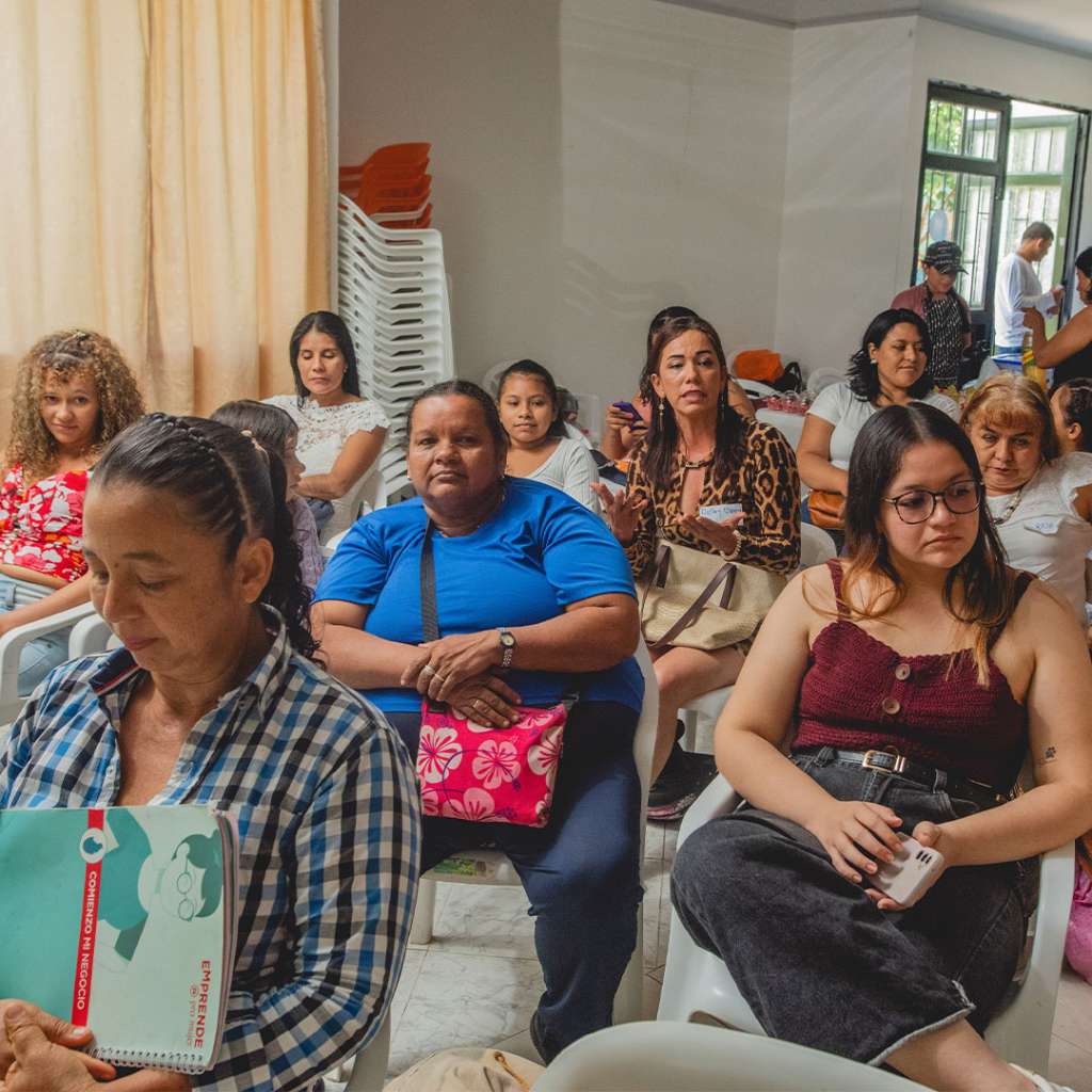 Al corte del 31 de agosto 39.975 mujeres con unidades productivas pequeñas, medianas dentro de los 32 departamentos del país.
