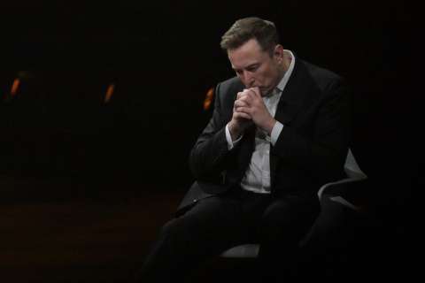 Elon Musk busca bloquear la conversión de OpenAI en una empresa con fines de lucro