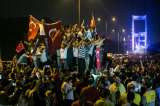 Turquía admite por primera vez ‘errores’ en purgas tras intento de golpe