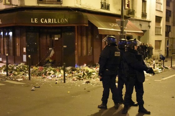 A 130 se eleva el número de muertos en los atentados de París
