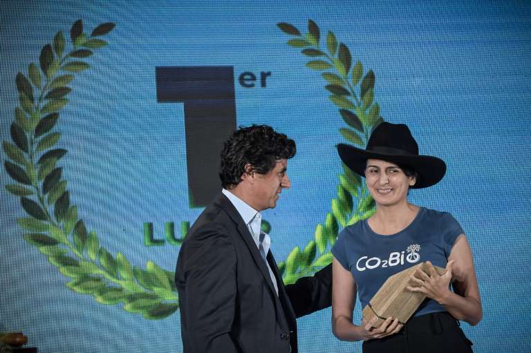 La Fundación Cataruben, con la Iniciativa de Mitigación de Cambio Climático: CO2Bio ganó en la categoría ONG.