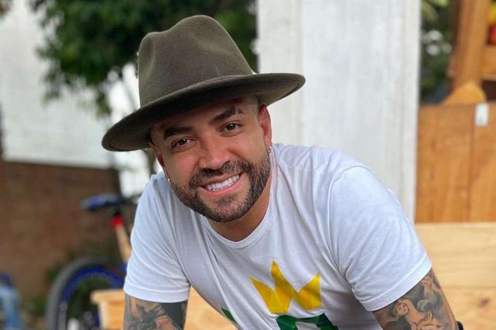 Te contamos aquí, algunos detalles que tal vez desconoces de la vida de Nacho, entrenador de La Voz Senior.