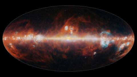 Así se ve todo el cielo en 102 colores, según un nuevo mapa “sin igual” de la NASA