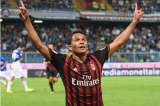 Carlos Bacca le dio el triunfo al Milan en el inicio de la jornada cuatro de la Serie A