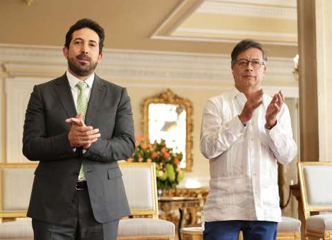 Impuesto a iglesias: petrismo y poder religioso chocan por esa movida en la tributaria