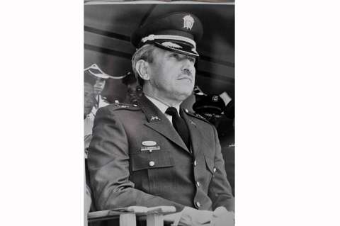 El sacrificio anunciado de un coronel