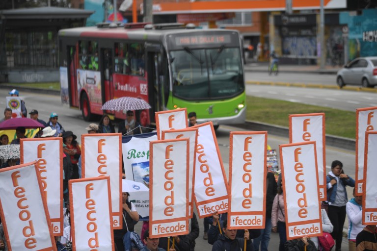 Fecode entra en paro permanente en rechazo a la ley estatutaria de educación