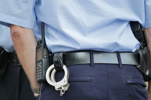 Alcalde de Río de Janeiro repartió mil pistolas eléctricas entre sus guardias