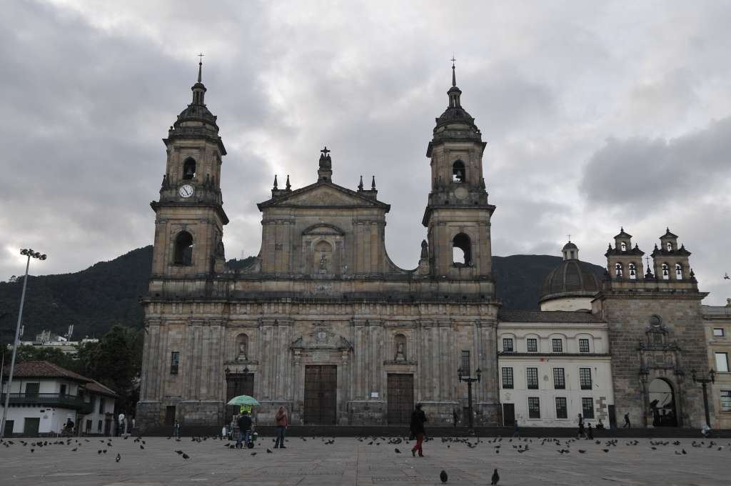 Catedral ubicada en la plaza de Bolívar de Bogotá