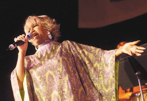 Cien años de Celia Cruz: un vuelo en primera clase con el eco de su voz