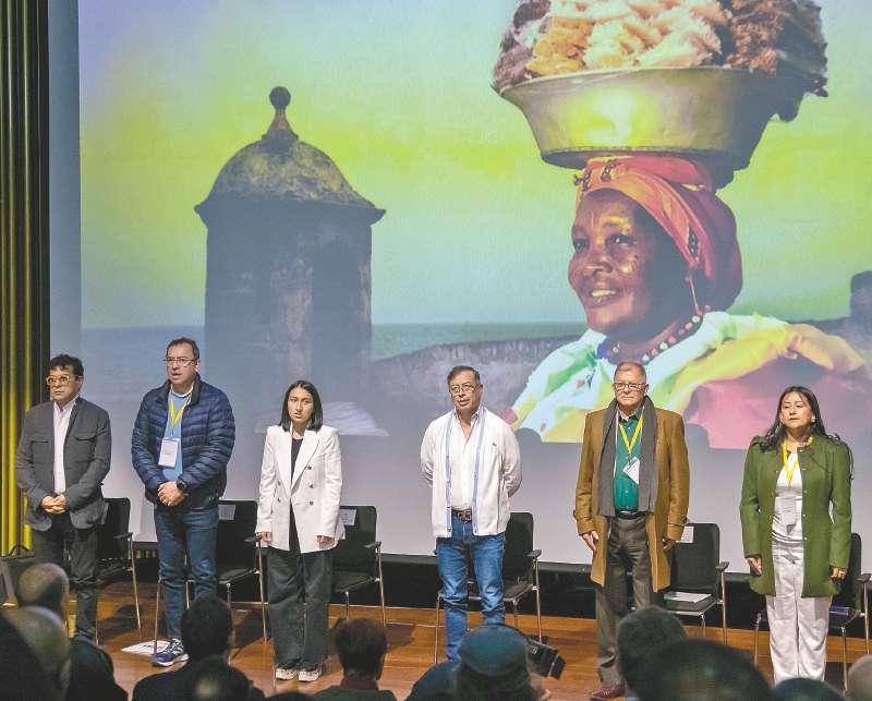 El relanzamiento contó con la presencia de Gobierno, firmantes de paz y comunidad internacional.