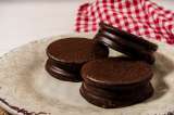 Esta es la receta para preparar unos deliciosos alfajores de chocolate