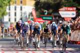 ¡Otro final cerradísimo en la Vuelta a España! Bittner ganó la quinta etapa: video