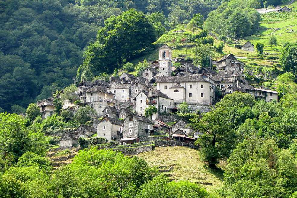 El pueblo más pequeño de Suiza, Corippo. / Creative Commons Wikipedia
