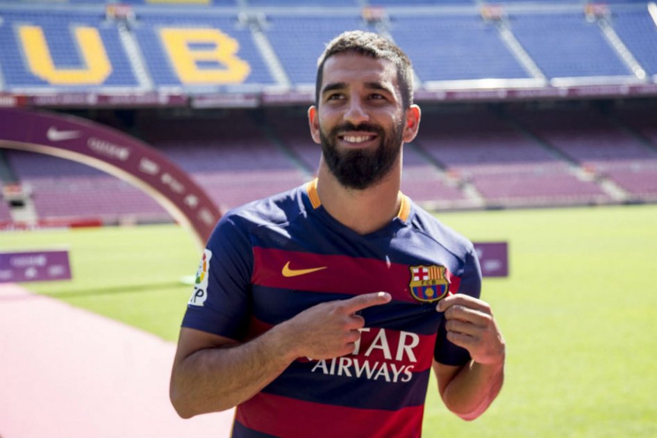 Arda Turán, mediocampista del Barcelona. Foto: AFP