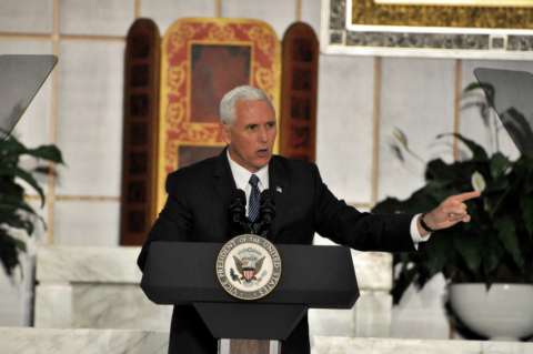 "Colapso de Venezuela pondrá en peligro el hemisferio occidental": Mike Pence