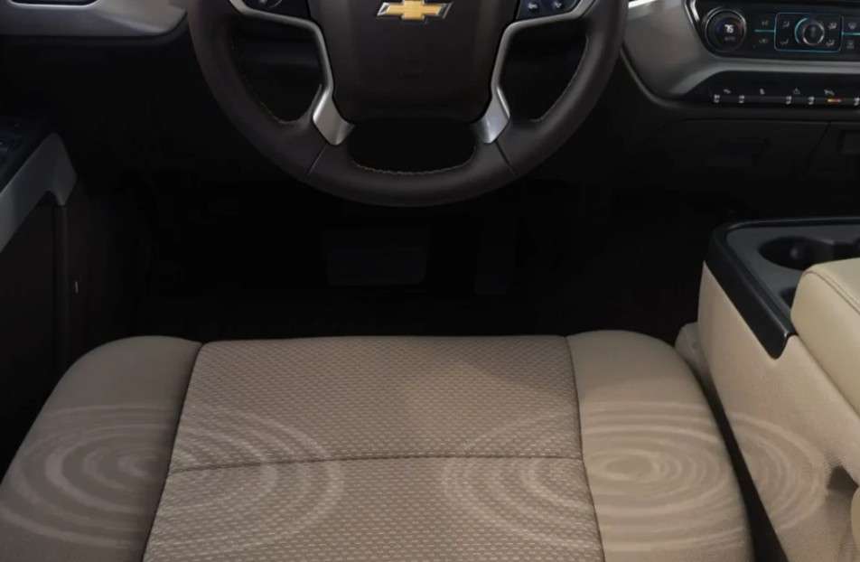 ¿Cómo funciona el asiento de alerta de seguridad en los carros?