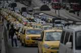 Tráfico en Bogotá colapsó por paro de taxistas