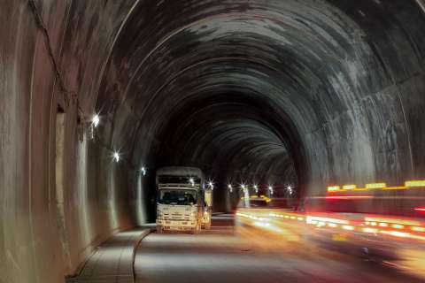 Contraloría alerta que retrasos impedirían operar el Túnel del Toyo pese a obras terminadas