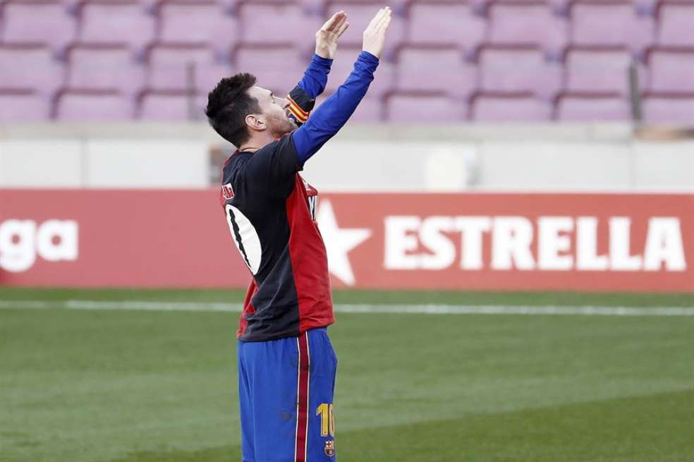 Lionel Messi anotó el cuarto tanto en la goleada del Barcelona contra el Osasuna.